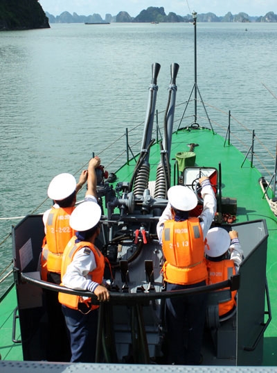 Quyết tâm tiêu diệt mục tiêu ngay từ loạt đạn đầu