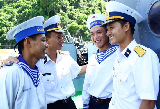 Phút tâm tình của những người lính biển