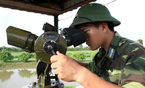 Tăng cường quan sát trên vùng trời đơn vị được phân công quản lý