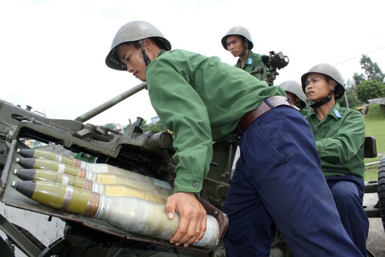 Trực sẵn sàng chiến đấu, bảo vệ bình yên bầu trời Thủ đô trong những ngày Thu lịch sử