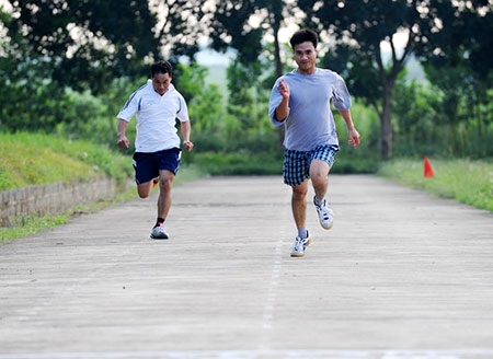 Các phi công luôn phải kiểm tra định kỳ bài tập thể lực