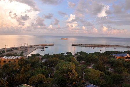 Bình minh trên đảo Song Tử Tây