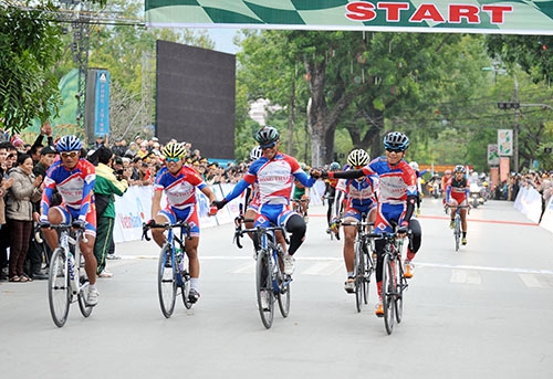 Đoàn kết, cao thượng và Fair-play.