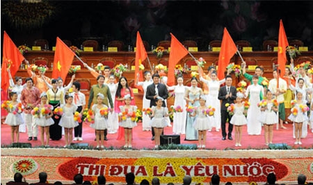 PHÁT HIỆN, NHÂN RỘNG “HOA VIỆC TỐT”