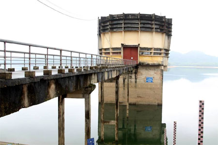 NGHỊCH LÝ SỬ DỤNG NƯỚC