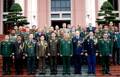 Foreign Military Attachés And Vietnamese Officers Hold Exchange