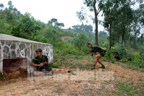 Bất ngờ dùng thủ pháo tiêu diệt mục tiêu