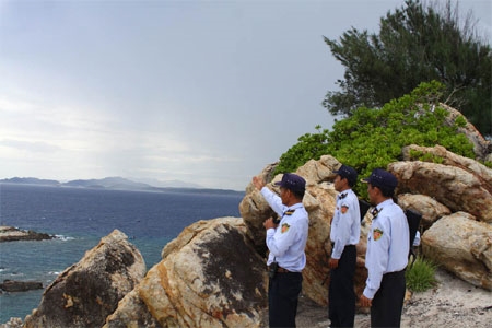 Quan sát mục tiêu trên biển