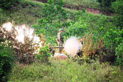 Và tiêu diệt ụ súng của địch ở khu vực đầu cầu.