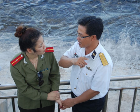 Đồng hương trên đảo Thuyền Chài