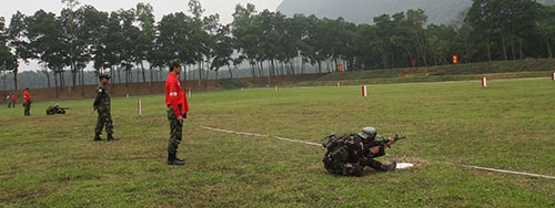 Bắn súng cạc-bin, một trong những nội dung được coi là thế mạnh của đội tuyển bắn súng Quân đội Việt Nam. Các xạ thủ của nước chủ nhà đang tích cực luyện tập chuẩn bị cho ngày khai cuộc.