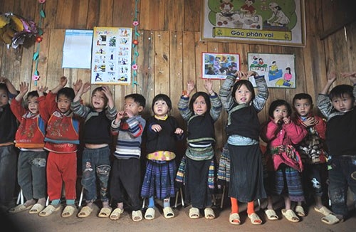 Các em học sinh điểm trường mầm non Hú Trù Lìn.