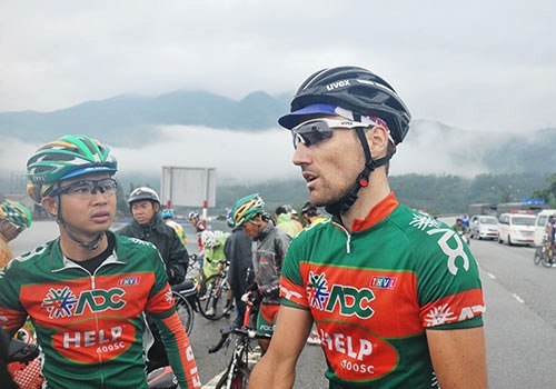 Với lợi thế thể lực tốt, VĐV Loic Desriac đội ADC-Truyền hình Vĩnh Long đã giành điểm nhất leo đèo Hải Vân, nhì là VĐV Lê Ngọc Sơn đội Domesco Đồng Tháp 1, ba là Ariya Phounsavath đội Lào.