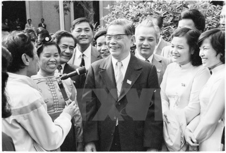 NGƯỜI CHÈO LÁI Ở THỜI ĐIỂM KHÓ KHĂN