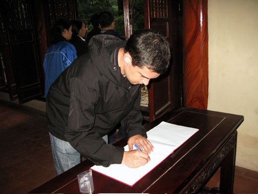 Những dòng cảm tưởng khâm phục các liệt sỹ đã hy sinh