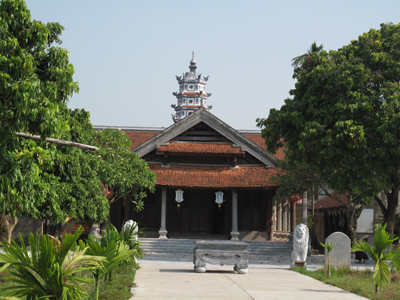 Dâu, Keo - hai ngôi cổ tự