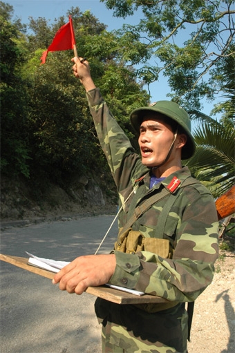 Mục tiêu phía trước.