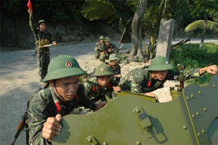 “Mắt biển” giữa trùng khơi