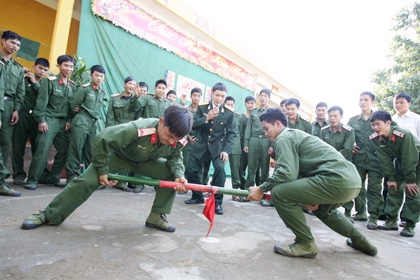 Đẩy gậy là trò chơi truyền thống của đồng bào Tây Bắc.