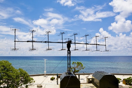 Cánh sóng ra đa đảo Song Tử Tây.