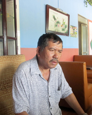 Đồng đội còn nằm đó, sao đành...