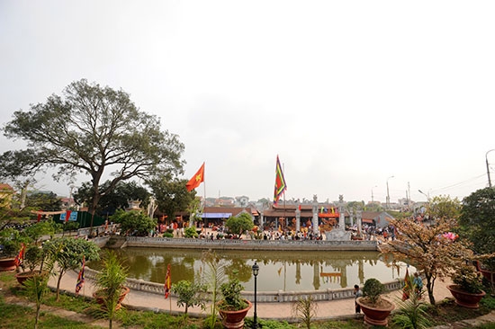 Toàn cảnh đình làng Thổ Khối.