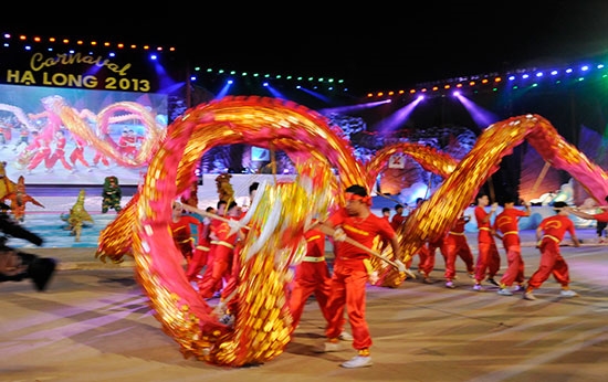 Đêm khai mạc lễ hội Carnaval Hạ Long 2013 đã diễn ra thành công tốt đẹp.