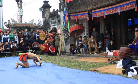 Làm lễ trước khi thi đấu