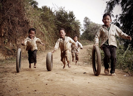 Đội “xe đua” của bản