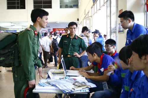 Thí sinh yên tâm hơn khi có nhiều người sẵn sàng giúp đỡ