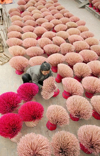 Với vẻ đẹp mộc mạc, làng hương hiện lên như một bức tranh mê đắm lòng người