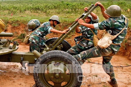 Đặt pháo triển khai chiến đấu