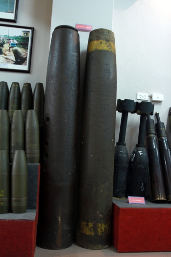 Mìn điện khi có dòng điện từ trường vô tuyến tác động vào sẽ gây nổ