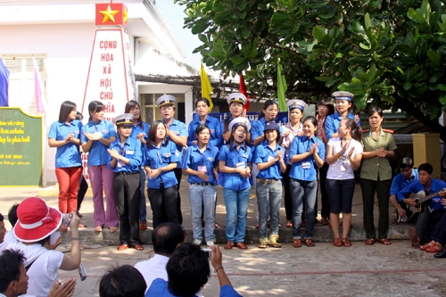 Giao lưu văn nghệ