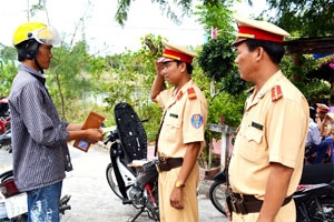 TOÀN DÂN TỰ GIÁC, CÁI ÁC PHẢI LÙI