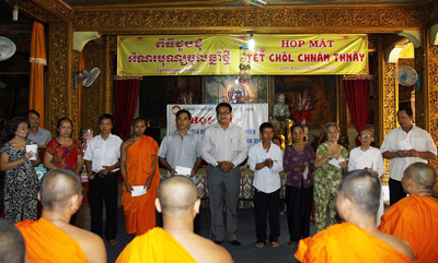 Ủy ban MTTQ Việt Nam TP Hồ Chí Minh thăm, chúc Tết Chôl Chnăm Thmây đồng bào Khmer