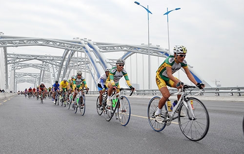 Điểm xuất phát của chặng 10 bắt đầu từ cầu Đông Trù.