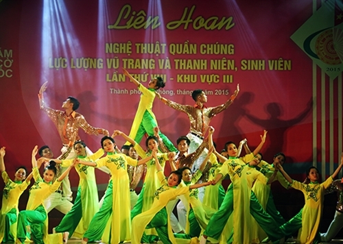 Rực rỡ sắc màu.