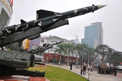 Người tham quan đã rất đông từ sớm...