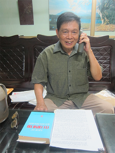 Nhà báo dưới mưa bom...