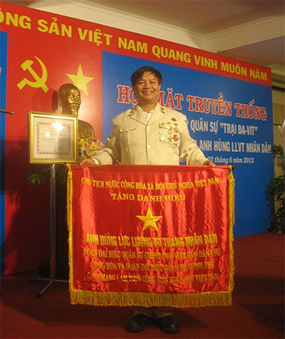 Gặp lại người truyền tin chiến thắng