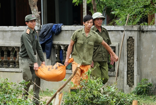 Hết sức khẩn trương…