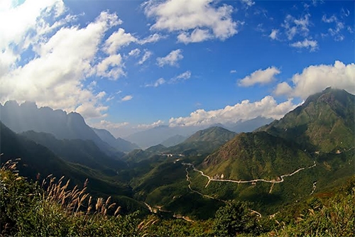 Đèo Hoàng Liên Sơn.