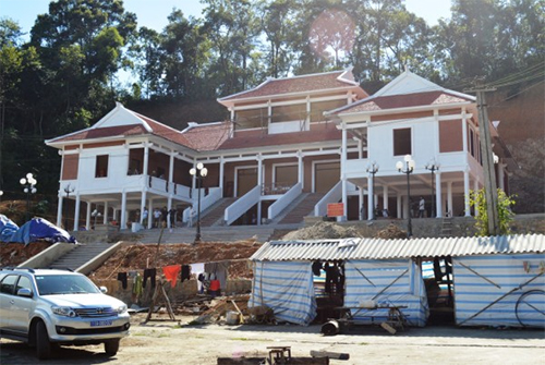 TRI ÂN NHỮNG VÙNG QUÊ CÁCH MẠNG