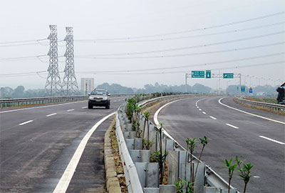 THÊM ĐƯỜNG CAO TỐC, GIẢM TAI NẠN GIAO THÔNG