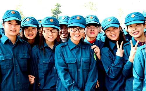 Niềm vui trong Ngày hội Quốc phòng toàn dân.