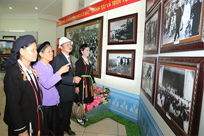 CHĂM LO “CÁI GỐC” Ở VÙNG ĐỒNG BÀO DÂN TỘC THIỂU SỐ