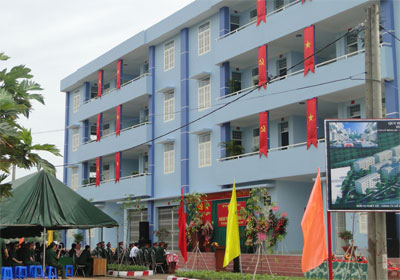 NHÀ CÔNG VỤ CHO SĨ QUAN TRẺ