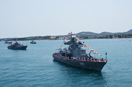 Đội hình tàu tên lửa tấn công nhanh của Hải quân nhân dân Việt Nam.