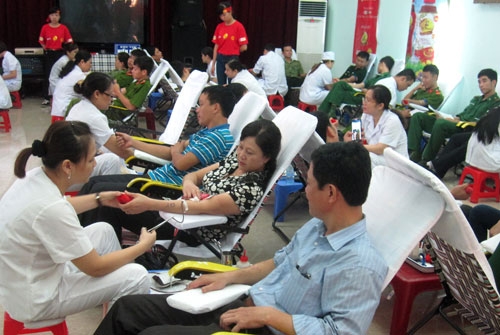 KẾT NỐI DÒNG MÁU VIÊT